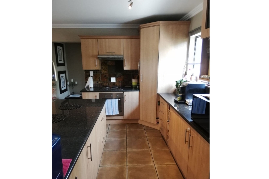To Let 3 Bedroom Property for Rent in Fourways Gauteng