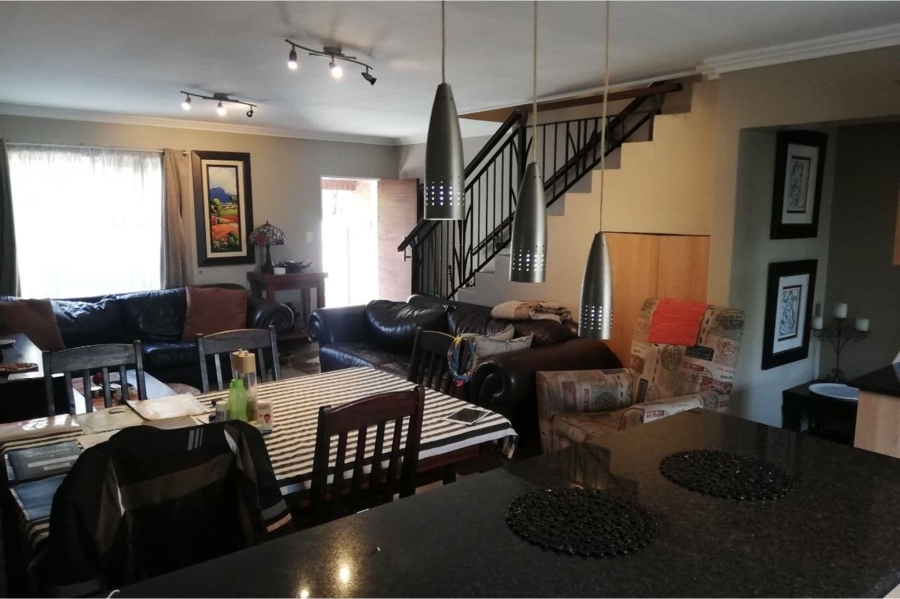 To Let 3 Bedroom Property for Rent in Fourways Gauteng