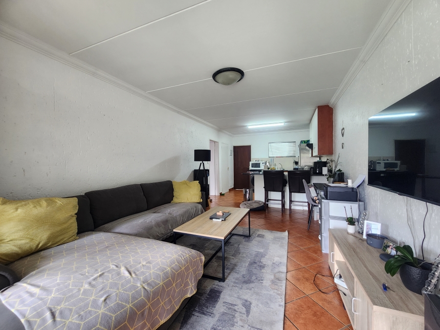 1 Bedroom Property for Sale in Paulshof Gauteng