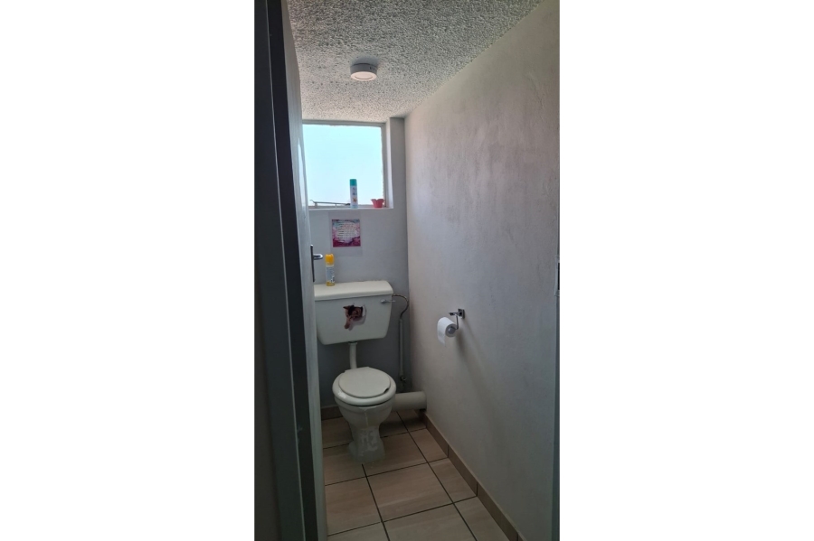 3 Bedroom Property for Sale in Farrarmere Gauteng
