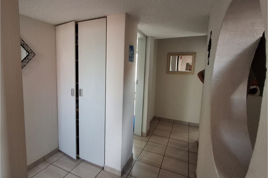 3 Bedroom Property for Sale in Farrarmere Gauteng