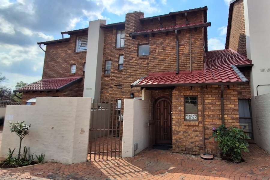 3 Bedroom Property for Sale in Farrarmere Gauteng