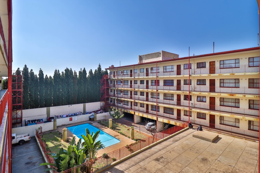 1 Bedroom Property for Sale in Kensington B Gauteng