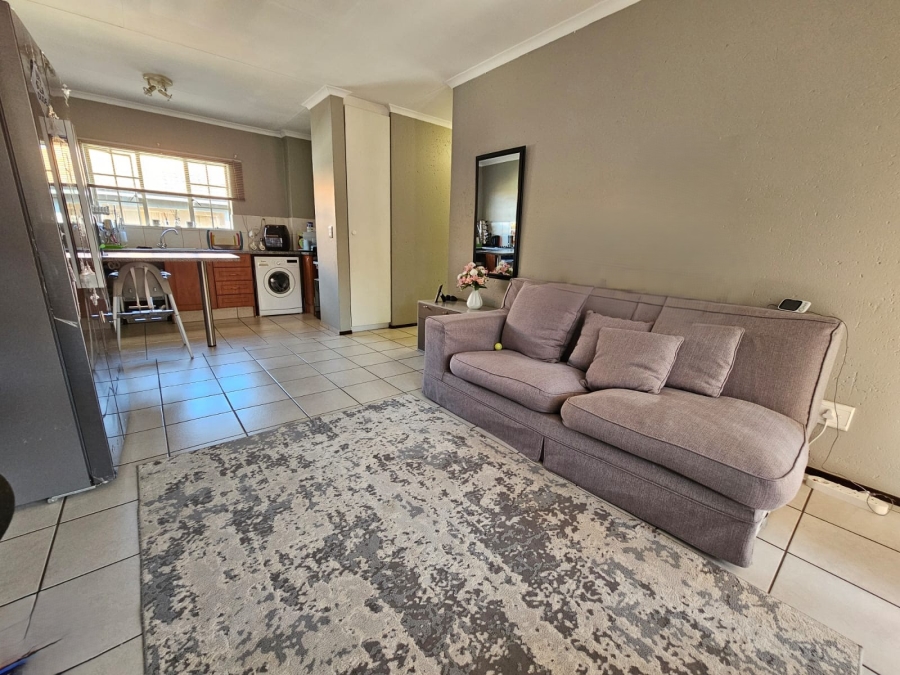 2 Bedroom Property for Sale in Fairlead Gauteng