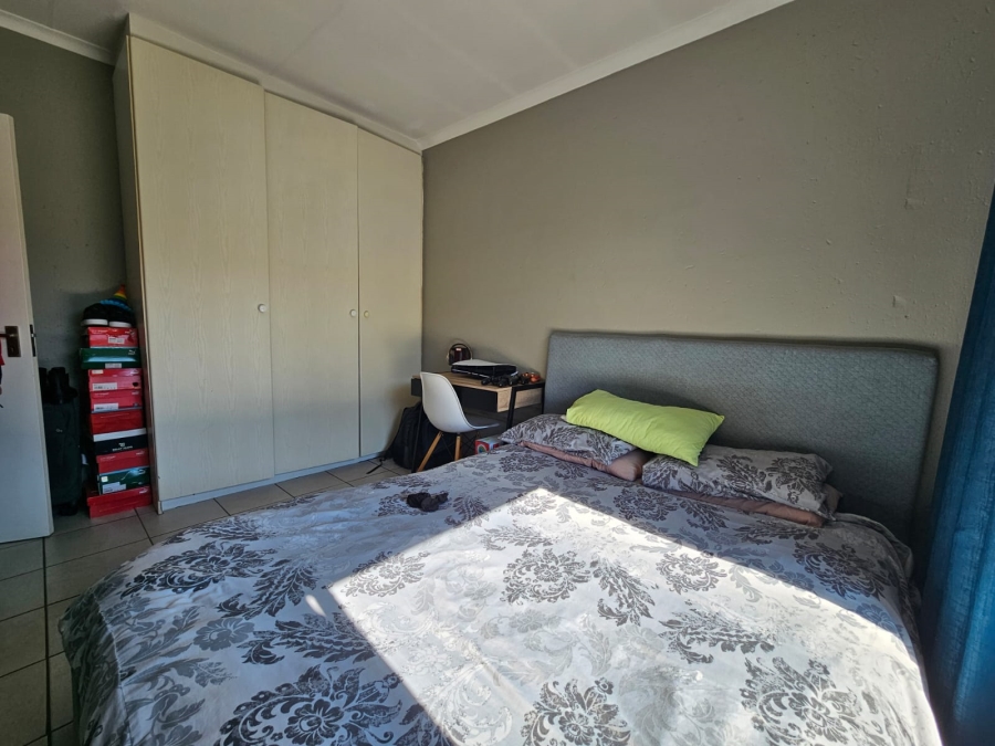 2 Bedroom Property for Sale in Fairlead Gauteng