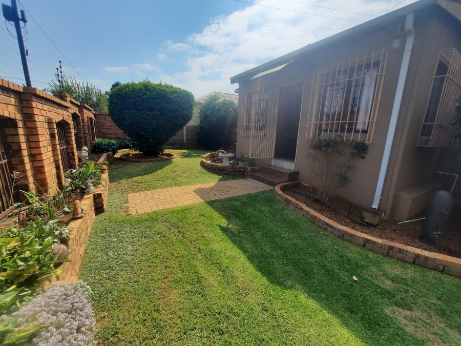 4 Bedroom Property for Sale in Primrose Gauteng