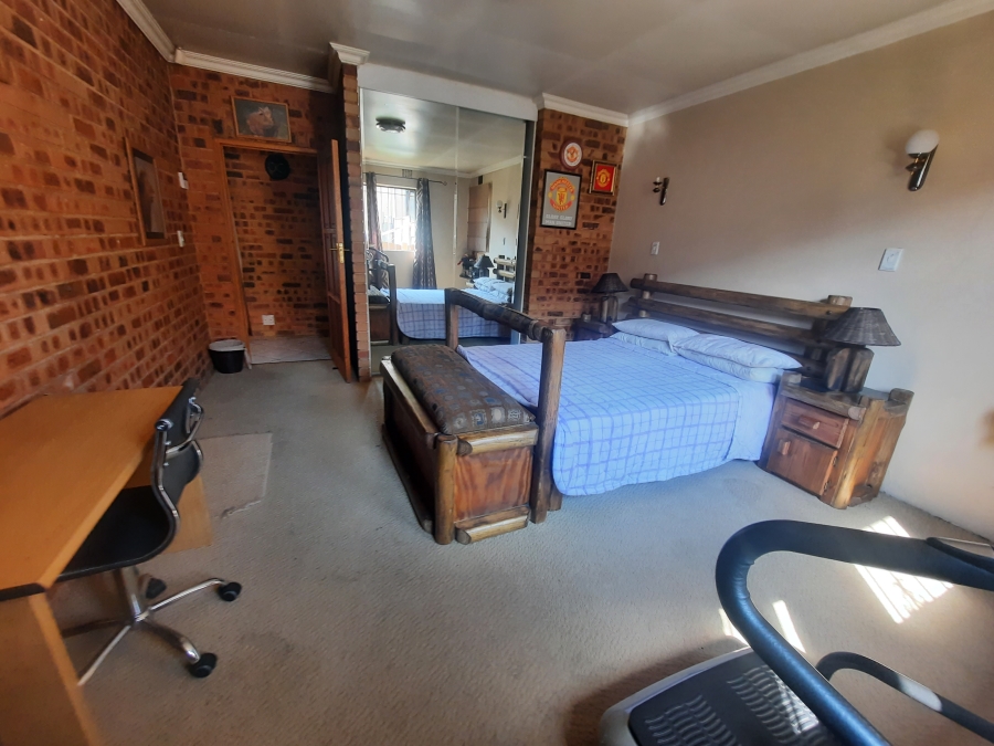 4 Bedroom Property for Sale in Primrose Gauteng