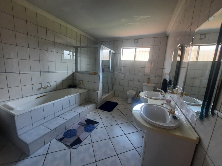 4 Bedroom Property for Sale in Primrose Gauteng