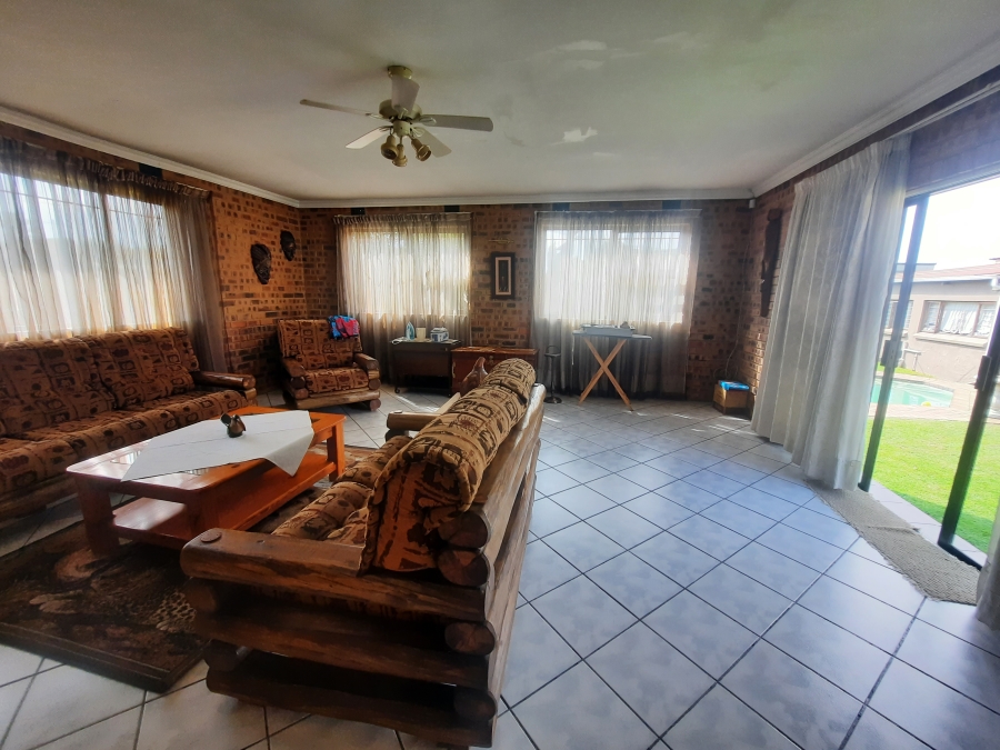 4 Bedroom Property for Sale in Primrose Gauteng