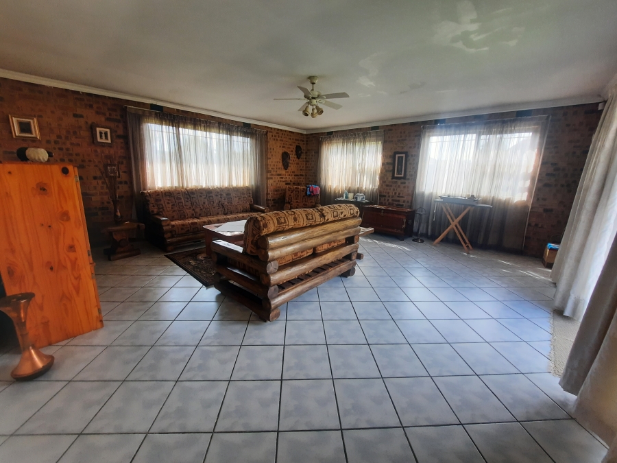4 Bedroom Property for Sale in Primrose Gauteng