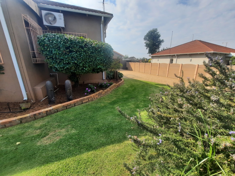 4 Bedroom Property for Sale in Primrose Gauteng