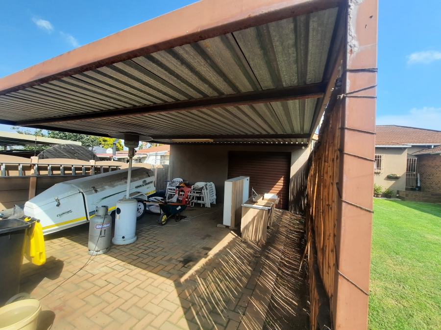 4 Bedroom Property for Sale in Primrose Gauteng