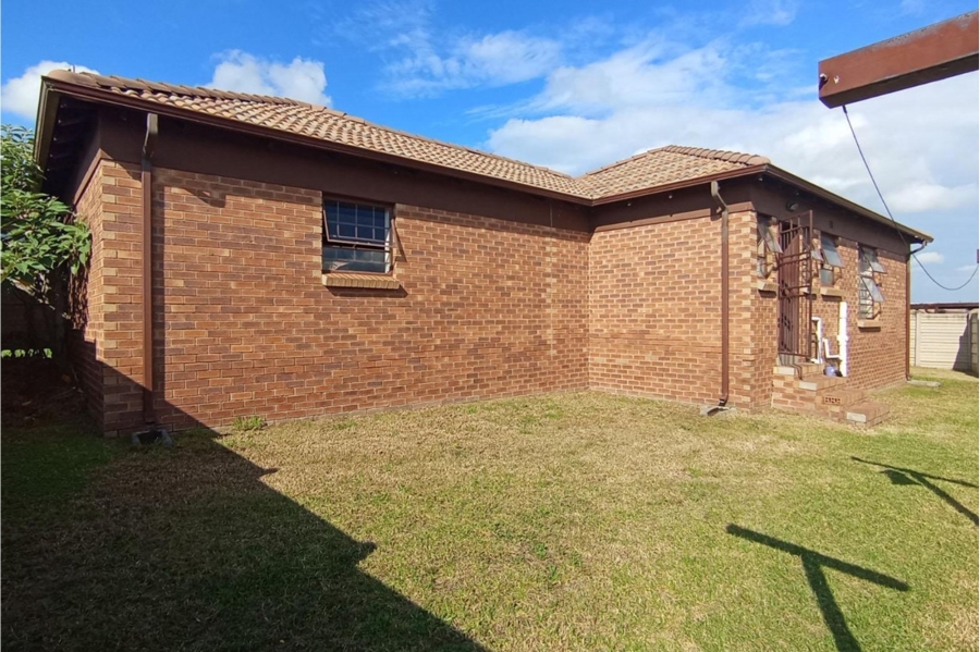 3 Bedroom Property for Sale in Olievenhoutbosch Gauteng