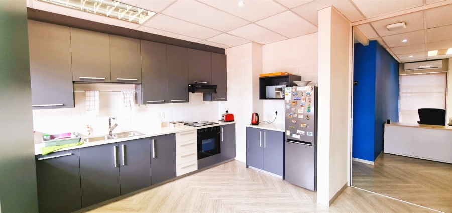 To Let commercial Property for Rent in Woodmead Gauteng