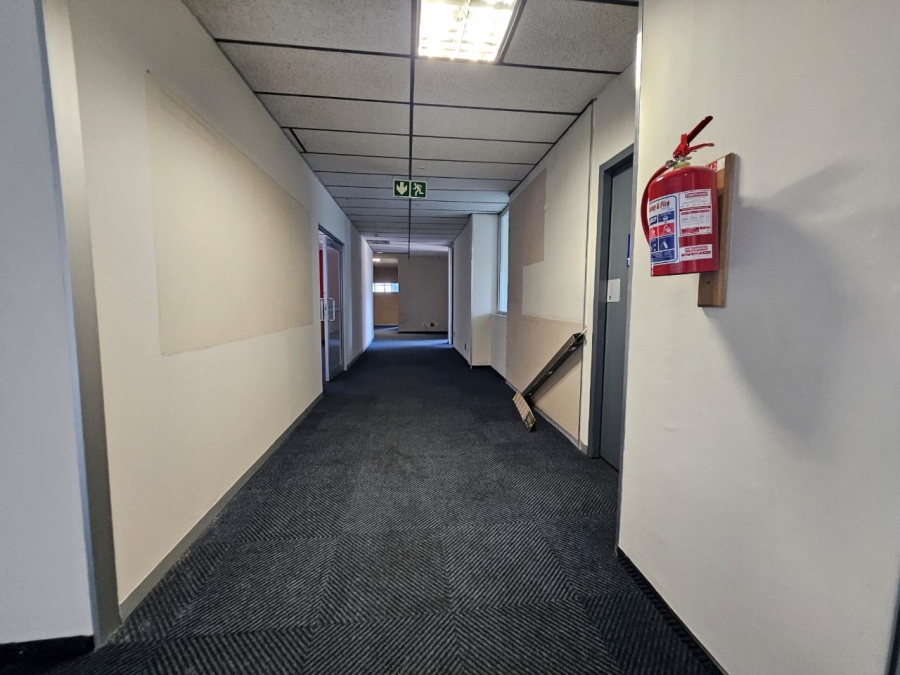 To Let commercial Property for Rent in Die Hoewes Gauteng