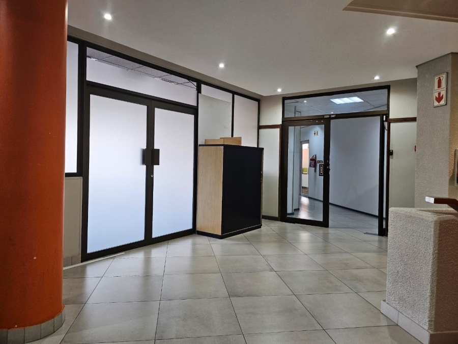 To Let commercial Property for Rent in Die Hoewes Gauteng
