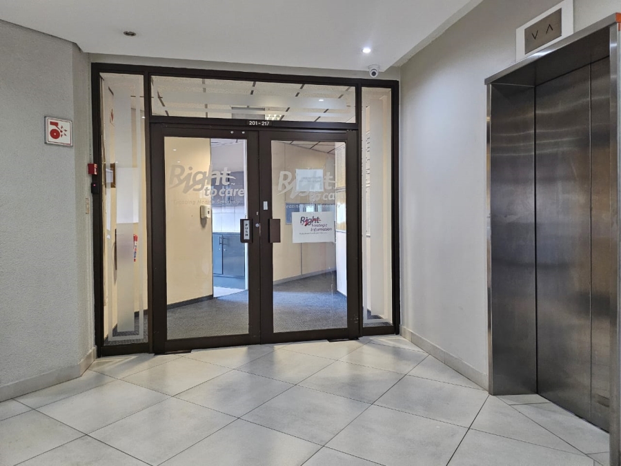 To Let commercial Property for Rent in Die Hoewes Gauteng