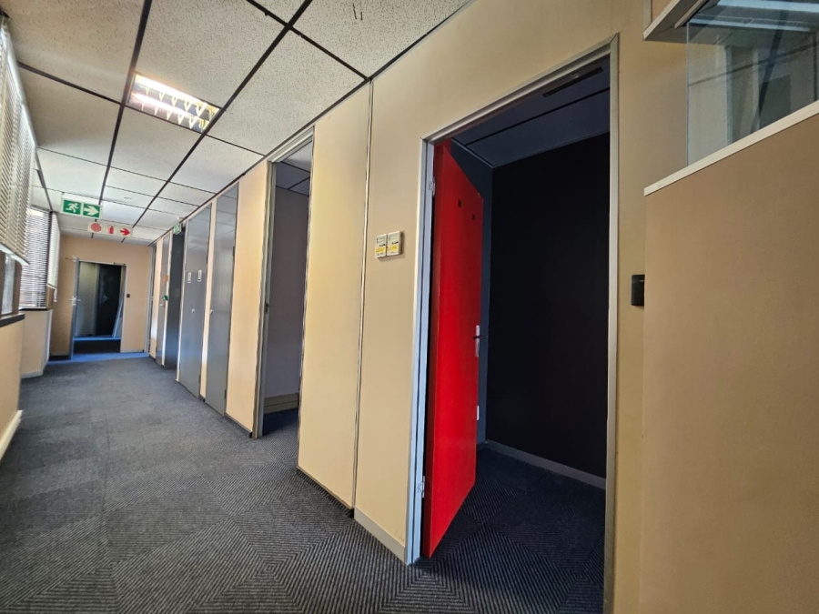 To Let commercial Property for Rent in Die Hoewes Gauteng