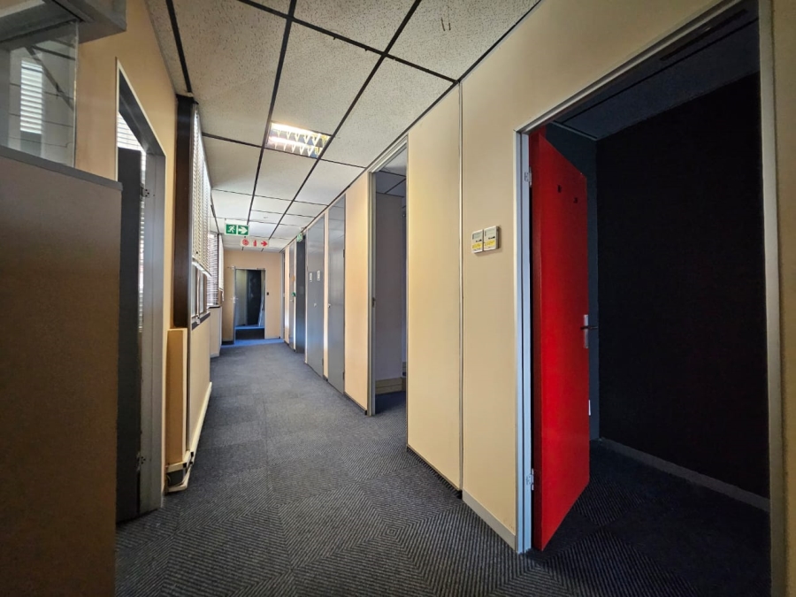 To Let commercial Property for Rent in Die Hoewes Gauteng