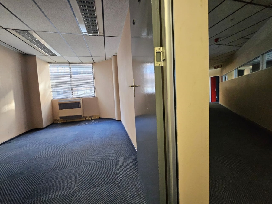 To Let commercial Property for Rent in Die Hoewes Gauteng