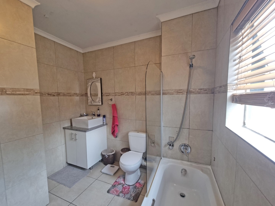 3 Bedroom Property for Sale in Ferndale Gauteng