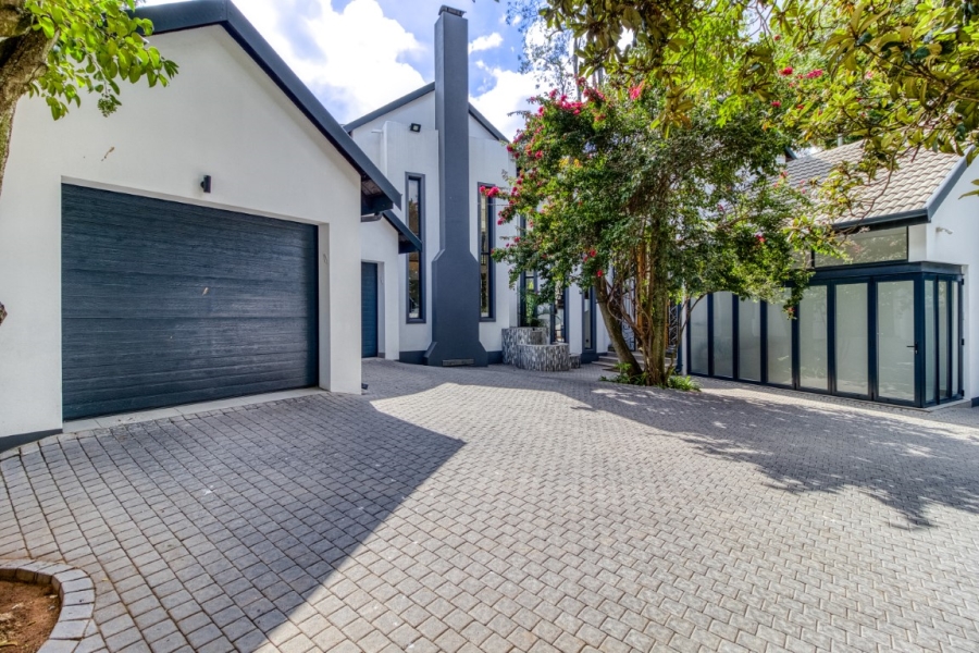 To Let 5 Bedroom Property for Rent in Illovo Gauteng