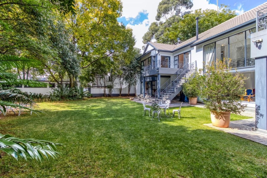 To Let 5 Bedroom Property for Rent in Illovo Gauteng