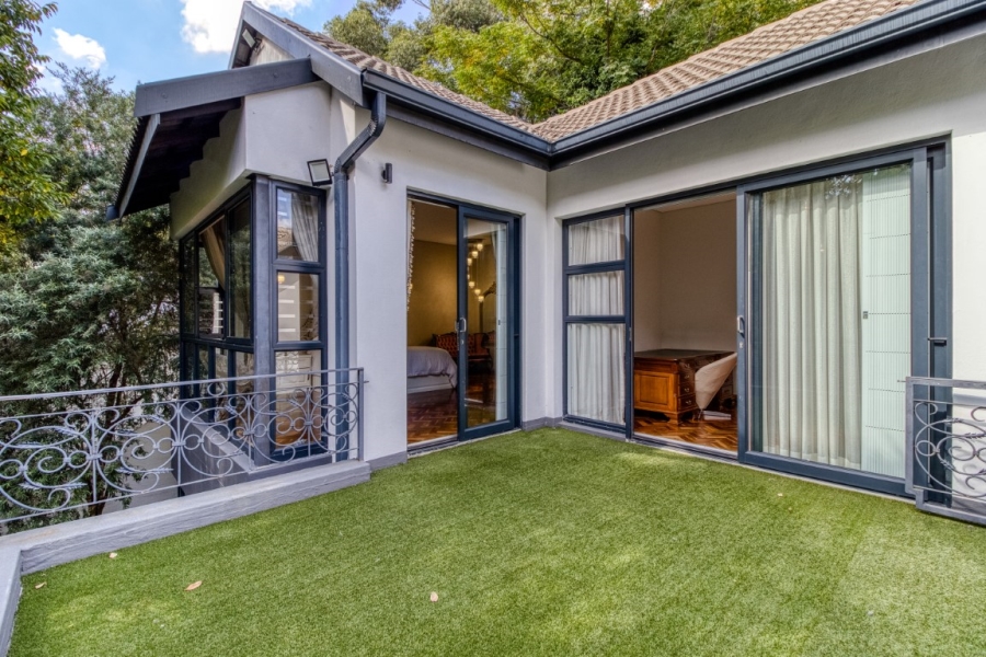 To Let 5 Bedroom Property for Rent in Illovo Gauteng