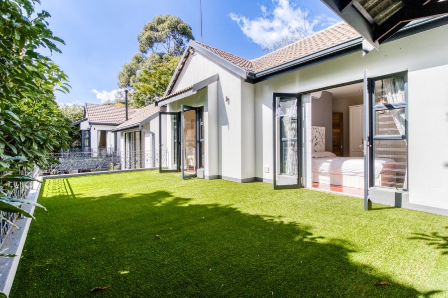 To Let 5 Bedroom Property for Rent in Illovo Gauteng