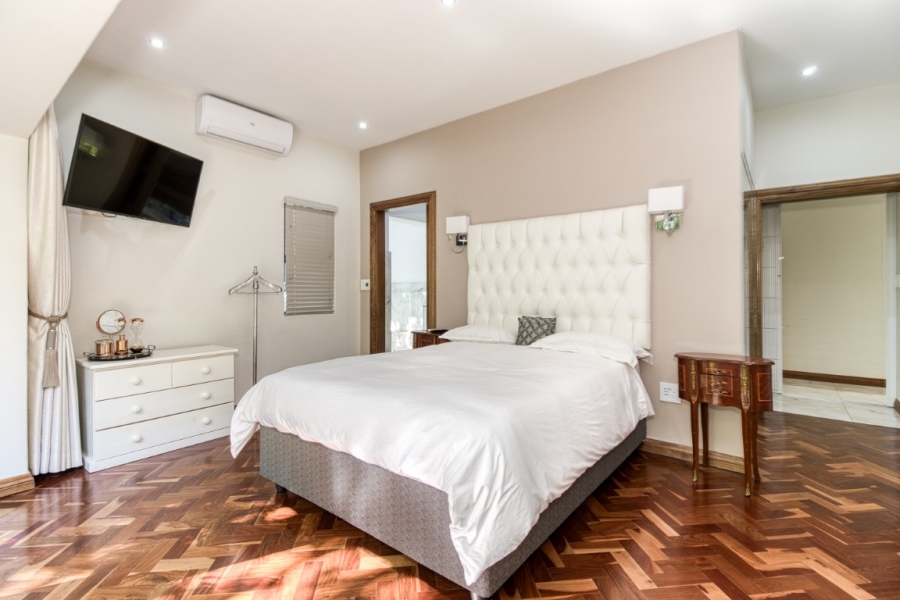 To Let 5 Bedroom Property for Rent in Illovo Gauteng