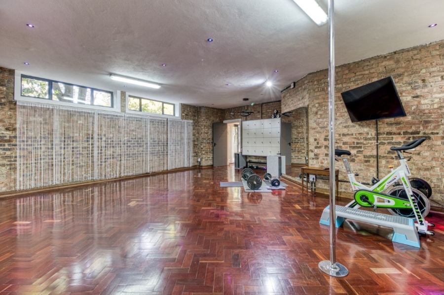To Let 5 Bedroom Property for Rent in Illovo Gauteng