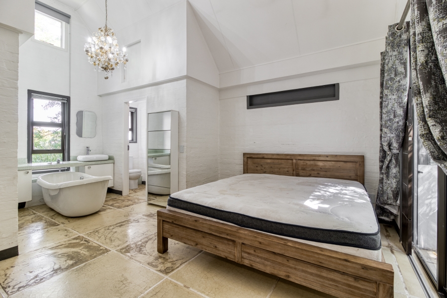 To Let 5 Bedroom Property for Rent in Illovo Gauteng