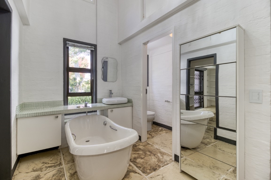 To Let 5 Bedroom Property for Rent in Illovo Gauteng