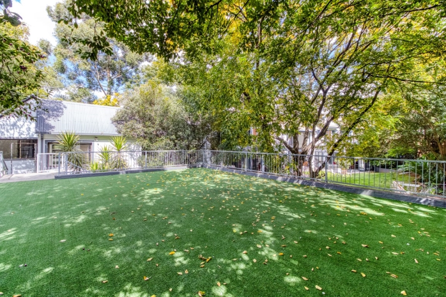 To Let 5 Bedroom Property for Rent in Illovo Gauteng