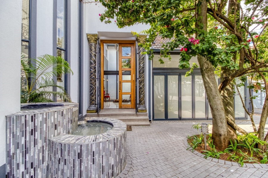 To Let 5 Bedroom Property for Rent in Illovo Gauteng