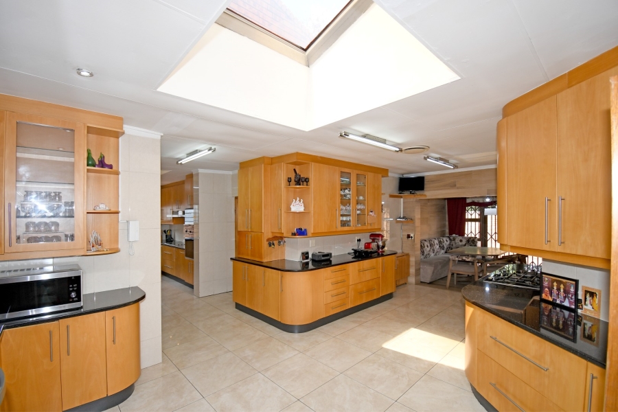 4 Bedroom Property for Sale in Atholl Gauteng
