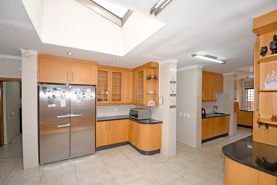 4 Bedroom Property for Sale in Atholl Gauteng