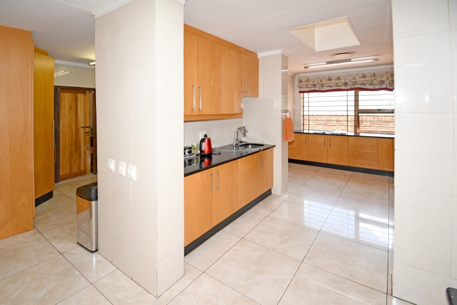 4 Bedroom Property for Sale in Atholl Gauteng