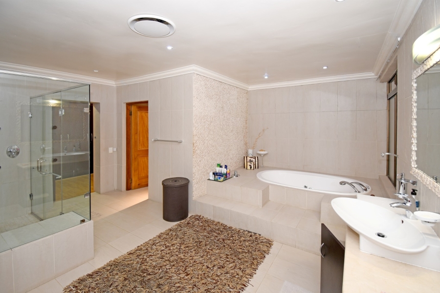 4 Bedroom Property for Sale in Atholl Gauteng