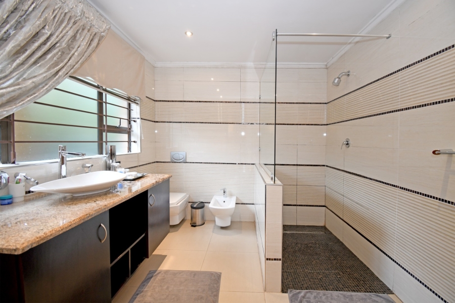 4 Bedroom Property for Sale in Atholl Gauteng