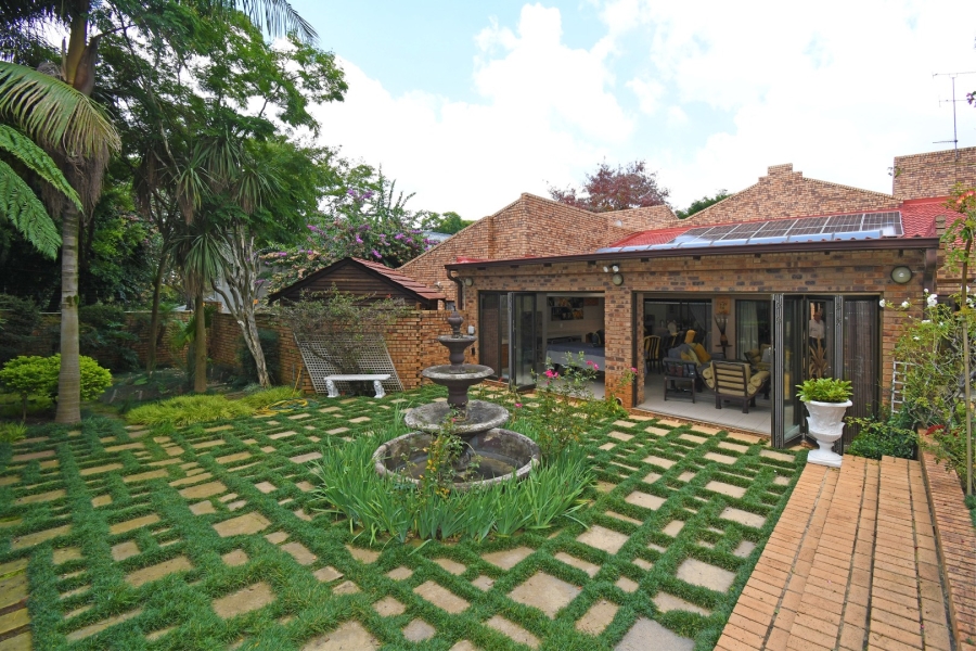 4 Bedroom Property for Sale in Atholl Gauteng