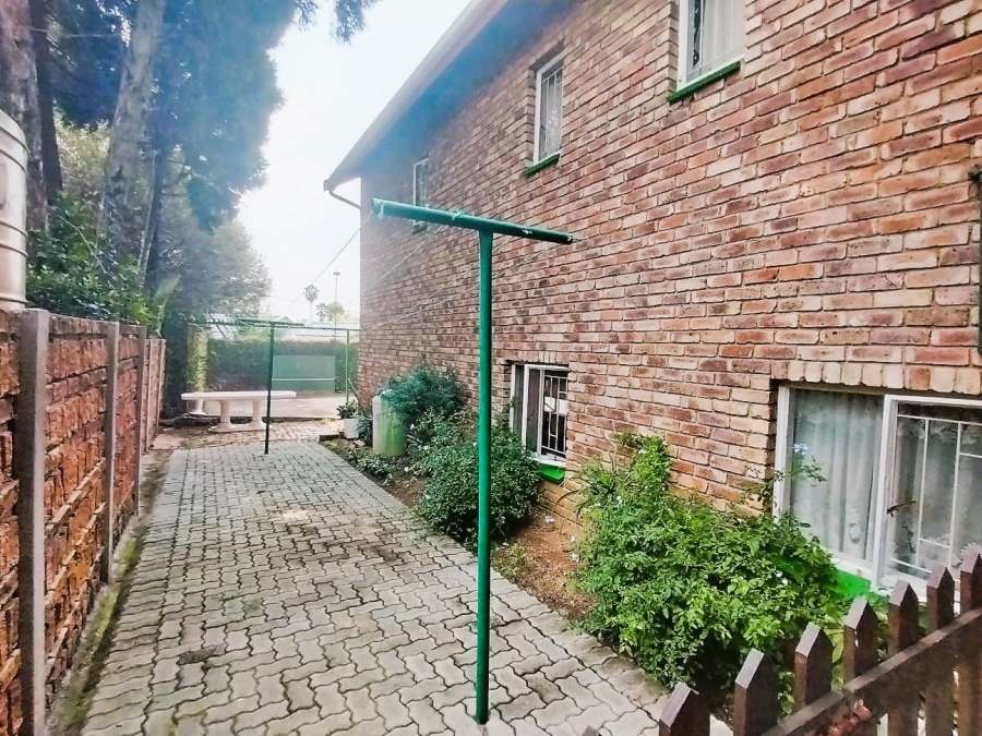 To Let 1 Bedroom Property for Rent in Paulshof Gauteng