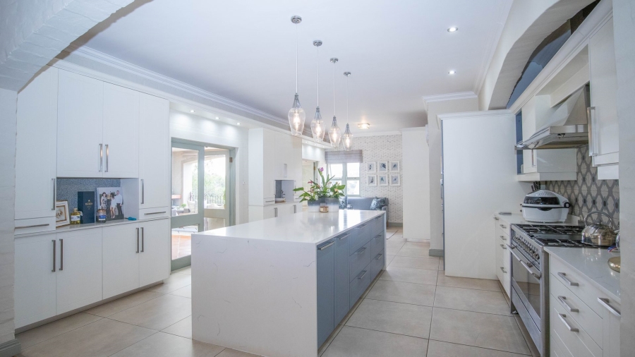 7 Bedroom Property for Sale in Cornwall Hill Gauteng