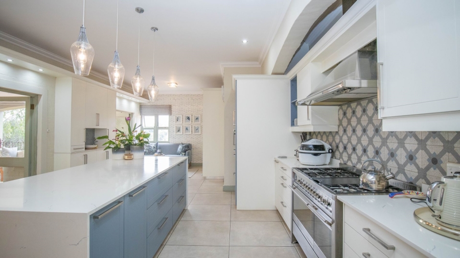 7 Bedroom Property for Sale in Cornwall Hill Gauteng