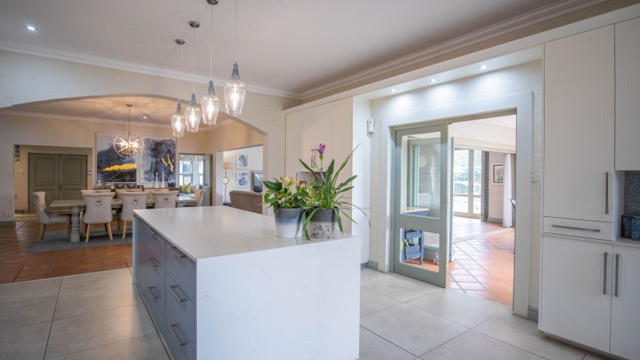 7 Bedroom Property for Sale in Cornwall Hill Gauteng