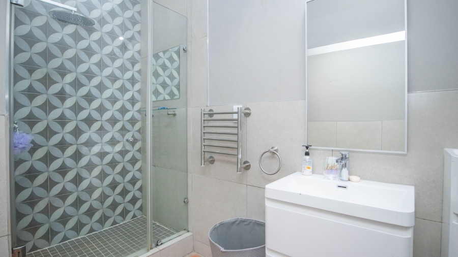 7 Bedroom Property for Sale in Cornwall Hill Gauteng