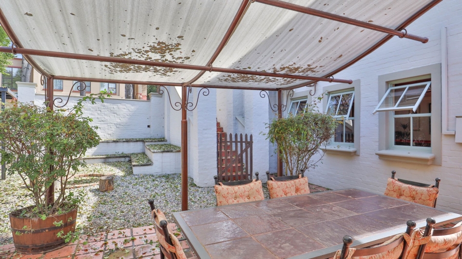 7 Bedroom Property for Sale in Cornwall Hill Gauteng