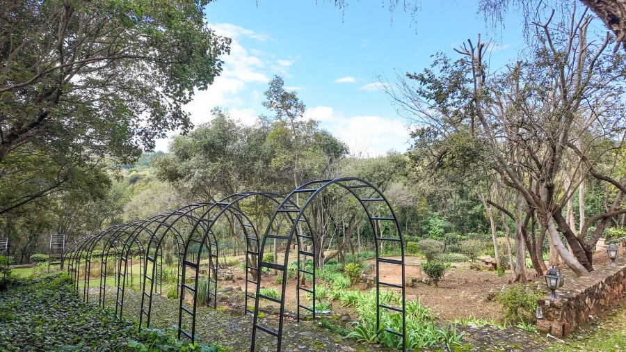 7 Bedroom Property for Sale in Cornwall Hill Gauteng