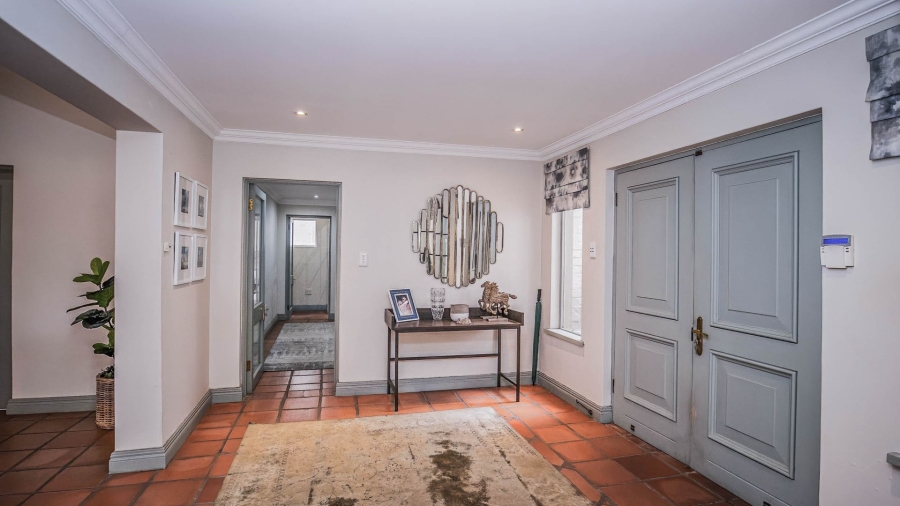7 Bedroom Property for Sale in Cornwall Hill Gauteng