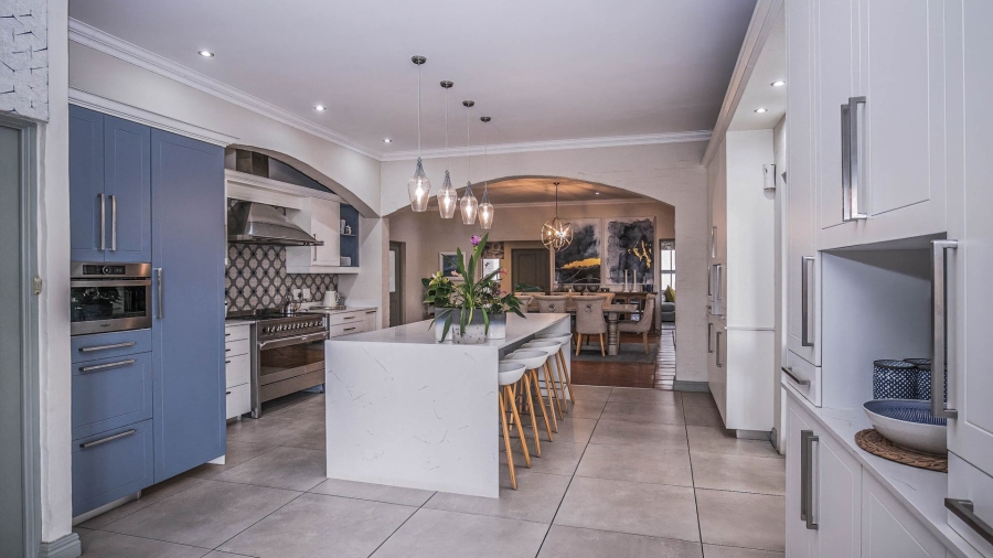7 Bedroom Property for Sale in Cornwall Hill Gauteng